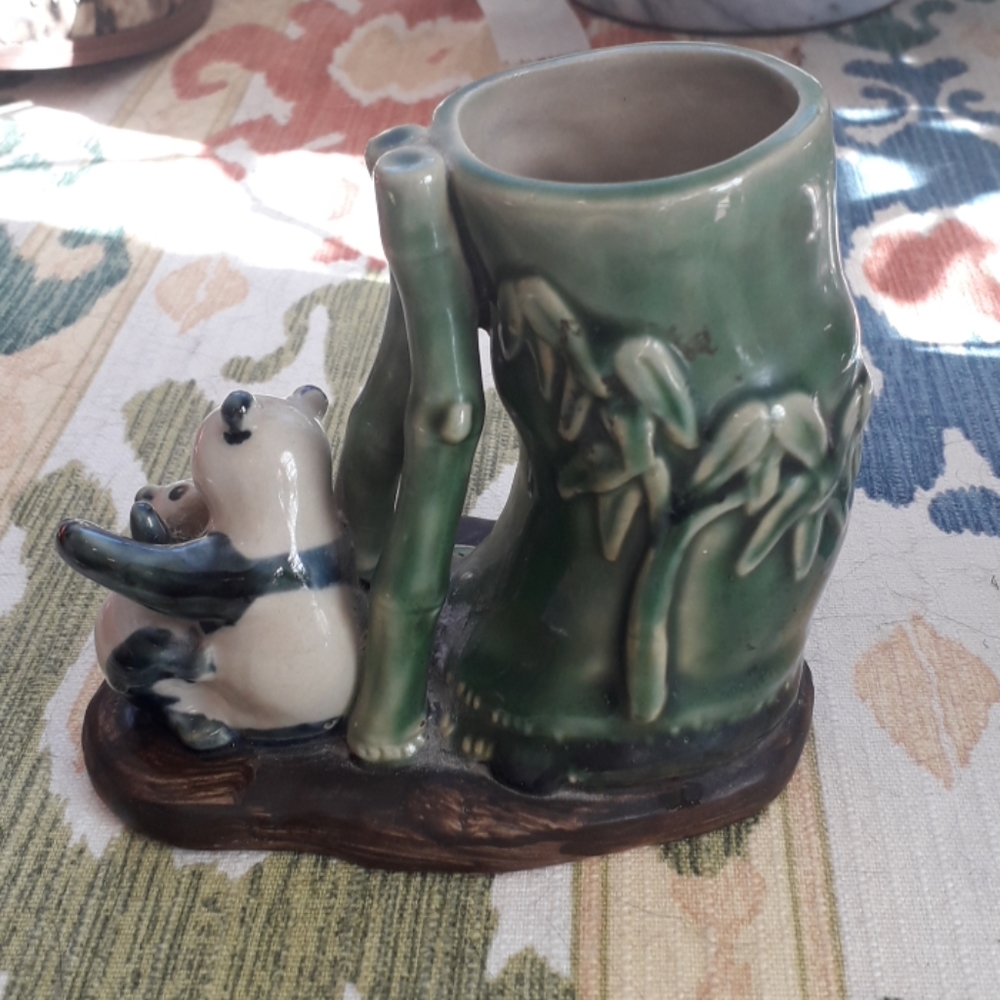 Vintage Panda Bear Mom & Baby Ceramic Vase - Picture 6 of 9